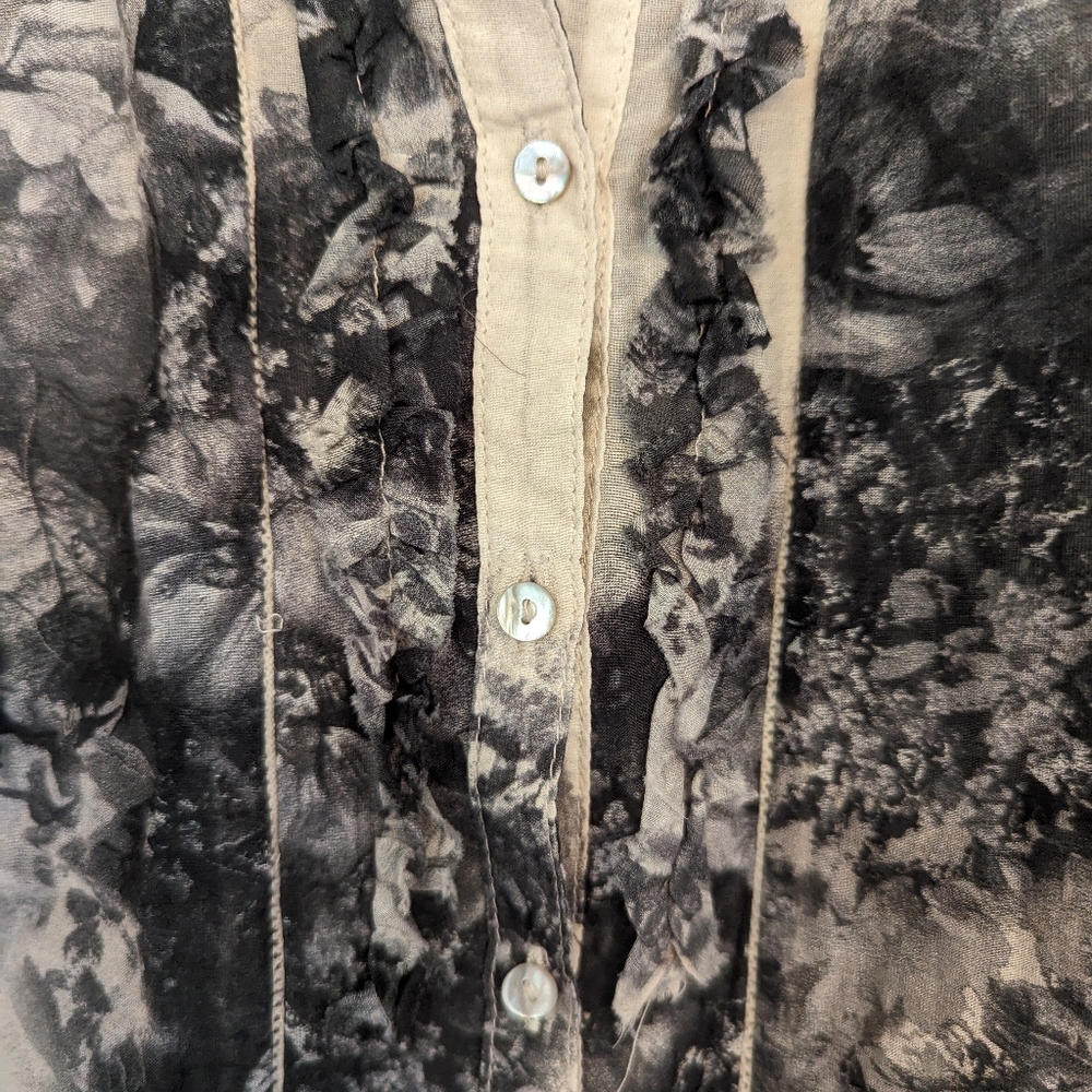 Zara blouse cream and black floral 🌹 - Picture 4 of 8